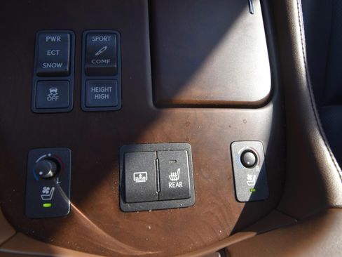 Used 2012 Lexus LS 460 w/ Sport Pkg image 16