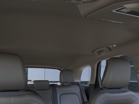 New 2026 Lincoln Corsair Premiere image 44