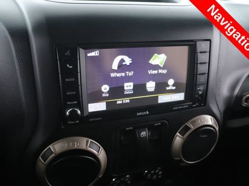 Used 2016 Jeep Wrangler Sahara AWD/4WD image 4
