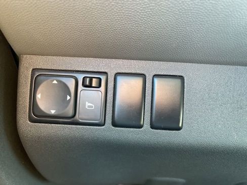 Used 2013 Nissan Xterra S w/ Value Package image 19