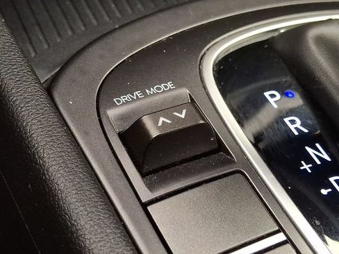 Certified 2025 Hyundai Kona SE FWD image 28