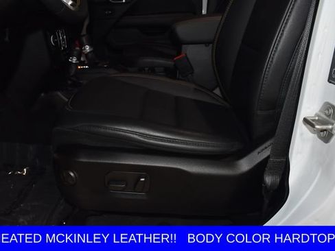 Used 2024 Jeep Wrangler Unlimited Sahara w/ Technology Group AWD/4WD image 30