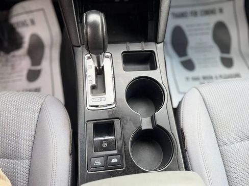 Used 2018 Subaru Outback 2.5i Premium image 45