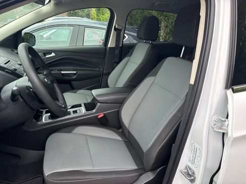 Used 2017 Ford Escape SE AWD/4WD image 7