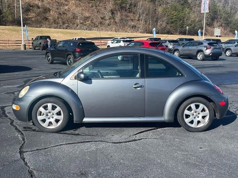 Used 2003 Volkswagen Beetle GL image 2