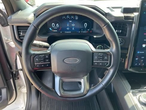 Used 2024 Ford Expedition Max Platinum AWD/4WD image 15
