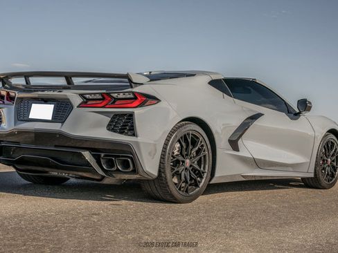 Used 2025 Chevrolet Corvette Stingray Premium Cpe w/ Z51 Performance Package RWD image 8