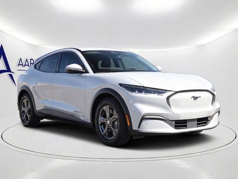 Used 2022 Ford Mustang Mach-E Select RWD image 3
