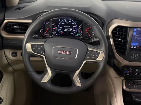 Used 2023 GMC Acadia Denali AWD/4WD image 15
