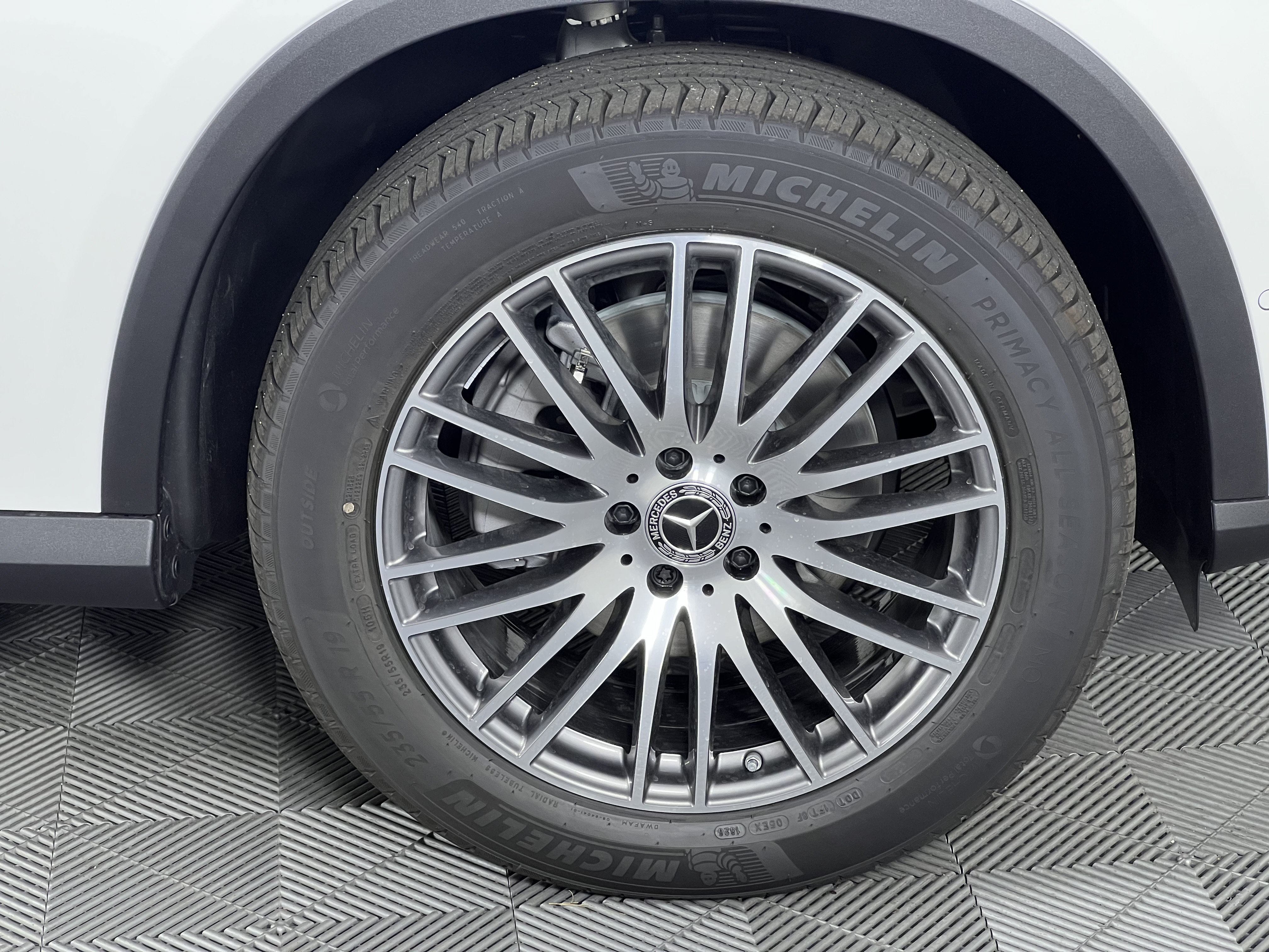 New 2027 Mercedes-Benz GLC 300 4MATIC image 15