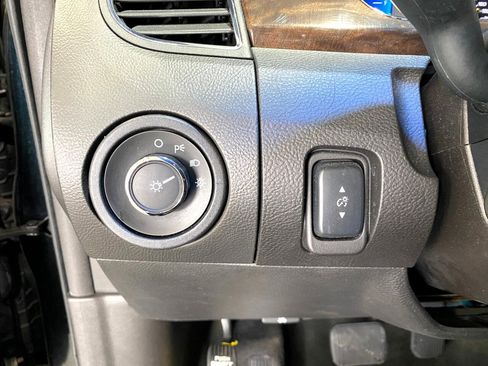 Used 2014 Ford Taurus Limited image 10