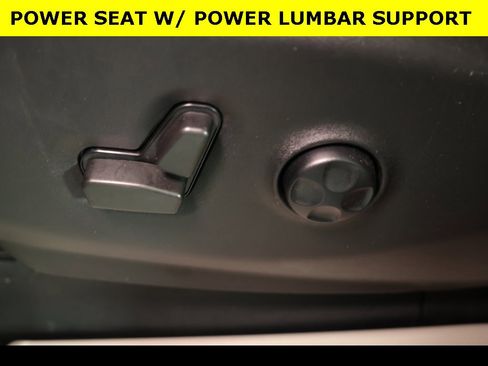 Used 2022 Chrysler Pacifica Touring-L image 7