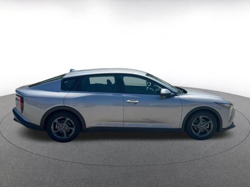 Used 2025 Kia K4 FWD image 16