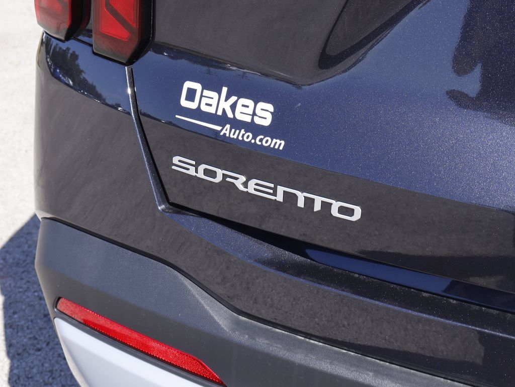 New 2026 Kia Sorento LX FWD image 7