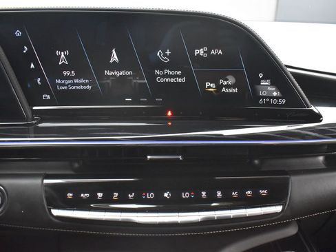 Used 2024 Cadillac Escalade V w/ LPO, ONYX Package image 23