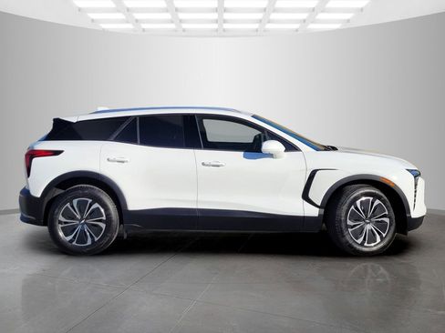 New 2026 Chevrolet Blazer EV LT image 3