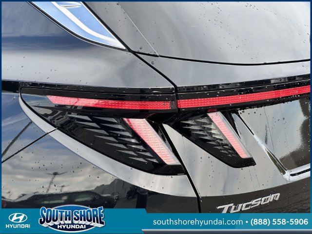Certified 2024 Hyundai Tucson Limited AWD/4WD image 11