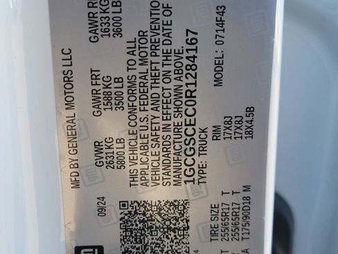 Used 2024 Chevrolet Colorado LT w/ LT Convenience Package image 33