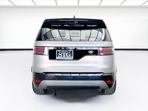 Used 2023 Land Rover Discovery HSE R-Dynamic AWD/4WD image 5