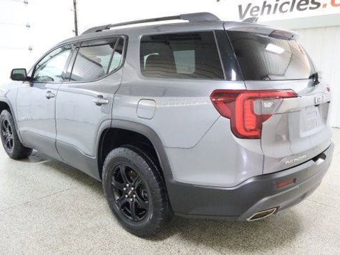 Used 2022 GMC Acadia AT4 w/ Preferred Package AWD/4WD image 3