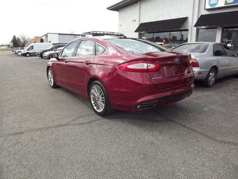Used 2013 Ford Fusion SE image 3
