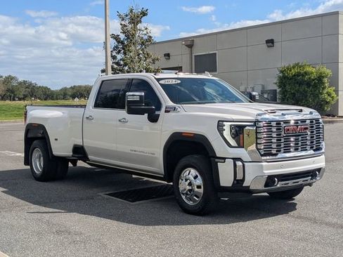 Used 2024 GMC Sierra 3500 Denali w/ Denali Reserve Package image 3