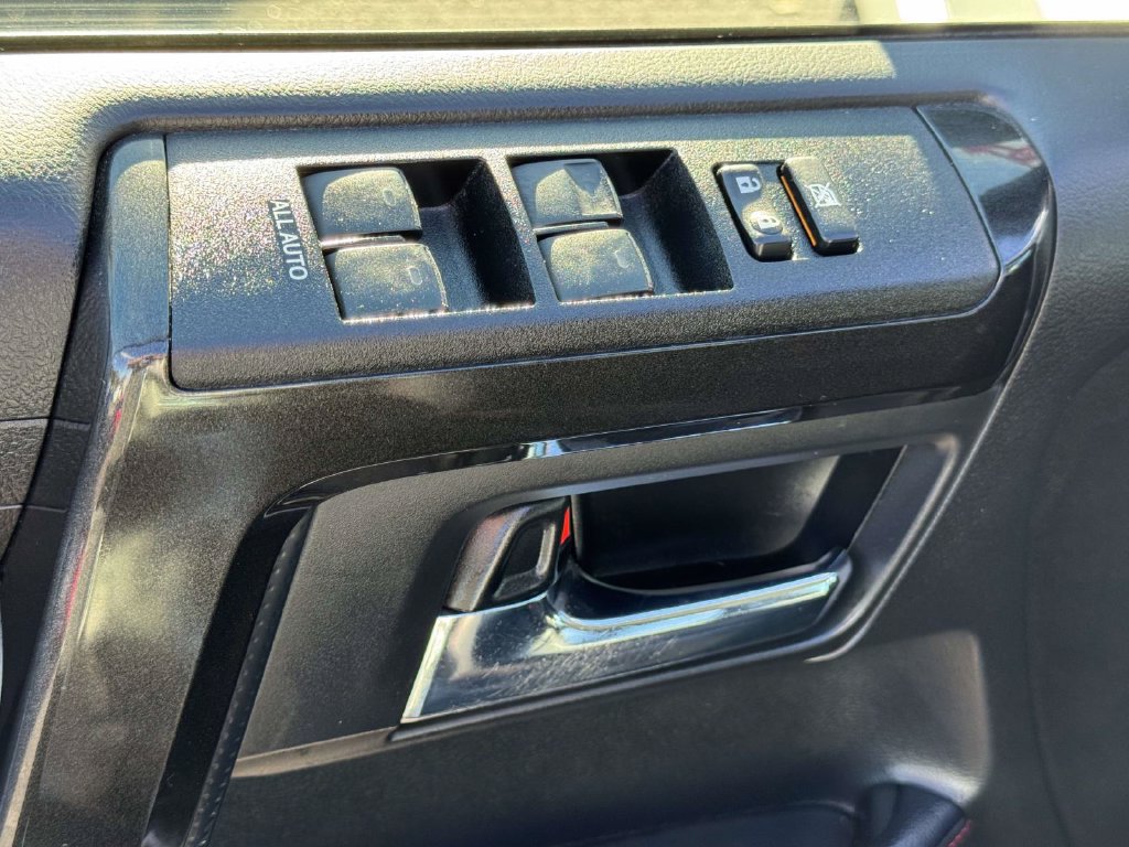 Used 2021 Toyota 4Runner Venture w/ Moonroof Package AWD/4WD image 18