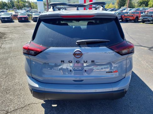 New 2026 Nissan Rogue SV image 7