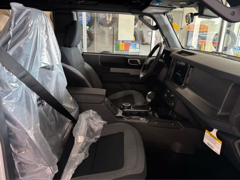 New 2026 Ford Bronco 2-Door AWD/4WD image 25