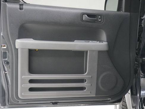 Used 2003 Honda Element EX image 12