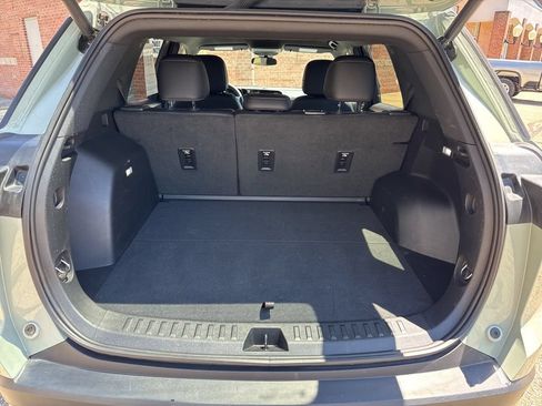 Used 2026 Chevrolet Equinox LT w/ Convenience Package II AWD/4WD image 8