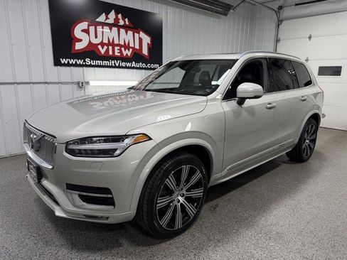 Used 2022 Volvo XC90 T6 Inscription w/ Advanced Package image 1
