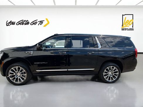 New 2026 GMC Yukon XL Denali w/ Denali Reserve Package image 8