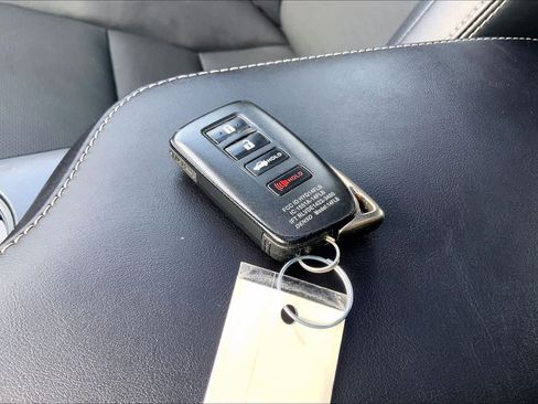 Used 2024 Lexus IS 350 F Sport image 15