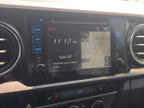 Certified 2017 Toyota Tacoma TRD Off-Road w/ Premium & Technology Package AWD/4WD image 27
