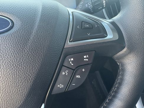 Used 2024 Ford Edge SEL w/ Convenience Package image 10