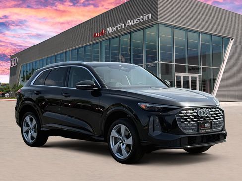 Used 2025 Audi Q5 Premium w/ Premium Plus AWD/4WD image 3