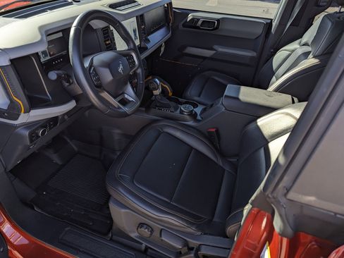 Certified 2023 Ford Bronco Badlands image 9