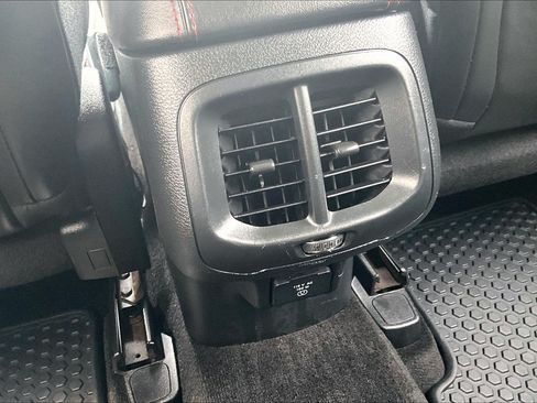 Used 2015 Jeep Cherokee Trailhawk w/ Leather Interior Group AWD/4WD image 32