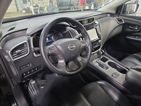 Used 2024 Nissan Murano SL image 17