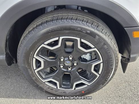 New 2026 Ford Bronco Sport Outer Banks AWD/4WD image 13