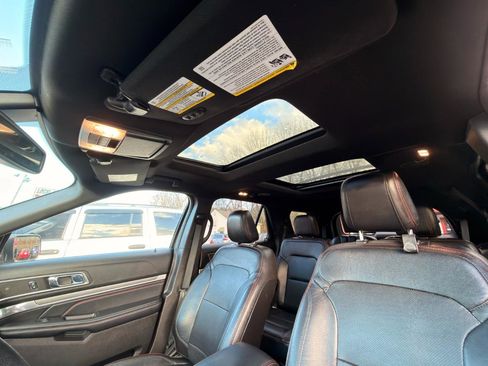 Used 2018 Ford Explorer Sport w/ Equipment Group 401A image 22