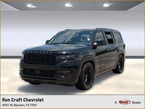 Used 2024 Jeep Wagoneer Series III w/ Premium Group I AWD/4WD image 1