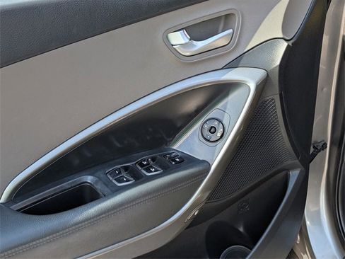 Used 2018 Hyundai Santa Fe Sport w/ 2.4L Value Package 02 image 16