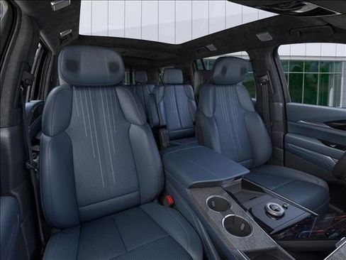New 2026 Cadillac Escalade IQL Sport 2 AWD/4WD image 16
