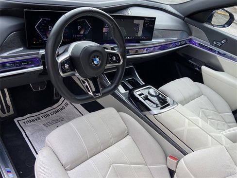 Certified 2023 BMW 760i xDrive w/ Parking Assistance Package image 22
