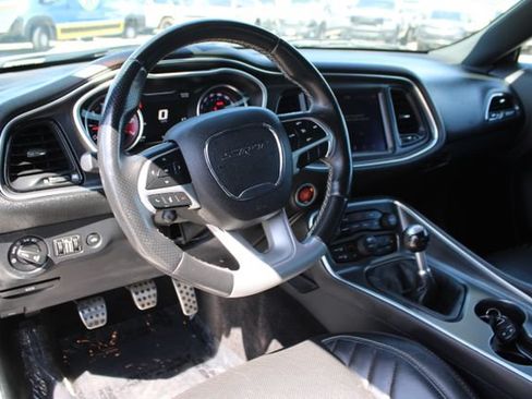 Used 2018 Dodge Challenger SRT w/ Technology Group RWD image 17