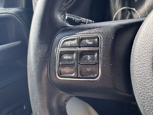 Used 2018 Jeep Wrangler Unlimited Sport S AWD/4WD image 31