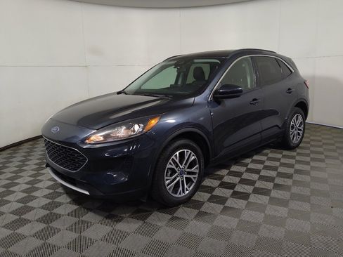 Used 2022 Ford Escape SEL w/ Technology Package AWD/4WD image 2