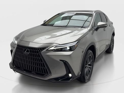 Used 2024 Lexus NX 250 FWD image 4